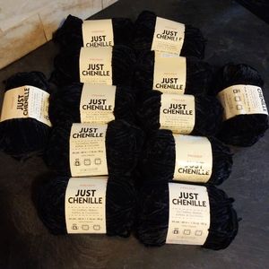 12 PREMIER YARNS BLACK CHUNKY